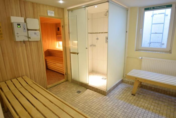 Einfaches 2-Zimmer-Appartement Mit Balkon. Вестерланд Екстериор снимка