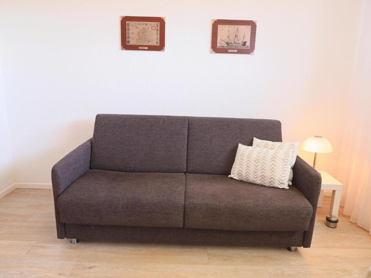 Einfaches 2-Zimmer-Appartement Mit Balkon. Вестерланд Екстериор снимка