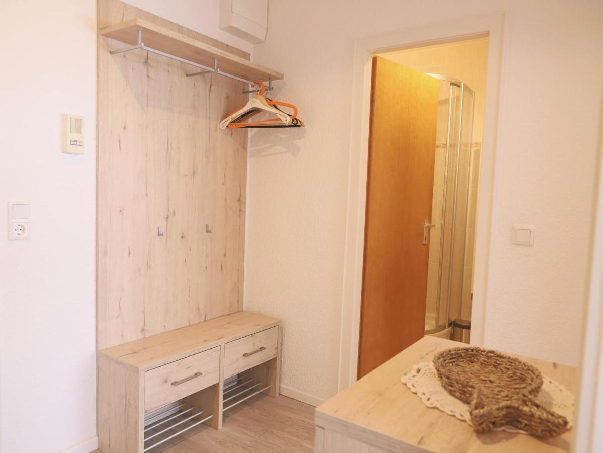 Einfaches 2-Zimmer-Appartement Mit Balkon. Вестерланд Екстериор снимка