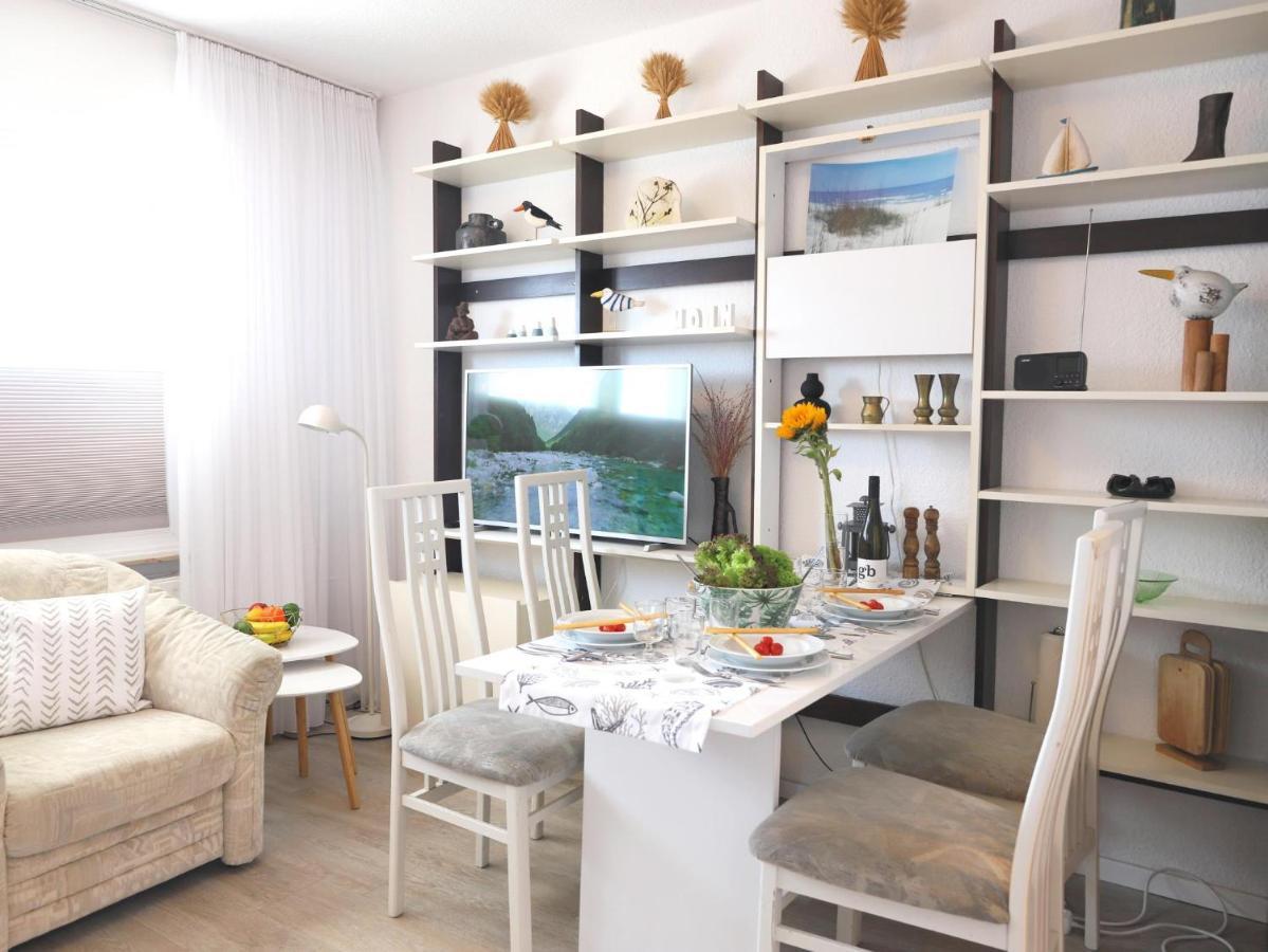 Einfaches 2-Zimmer-Appartement Mit Balkon. Вестерланд Екстериор снимка